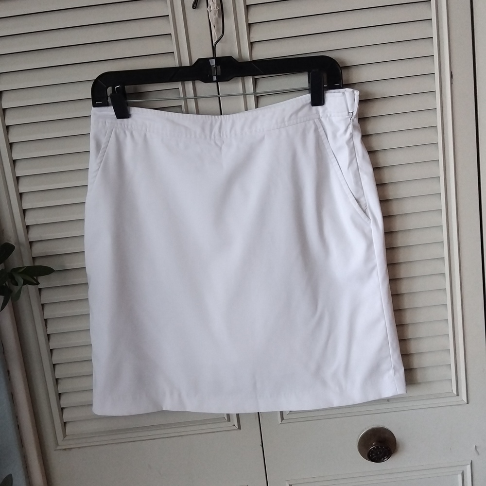 White Skort golf /casual